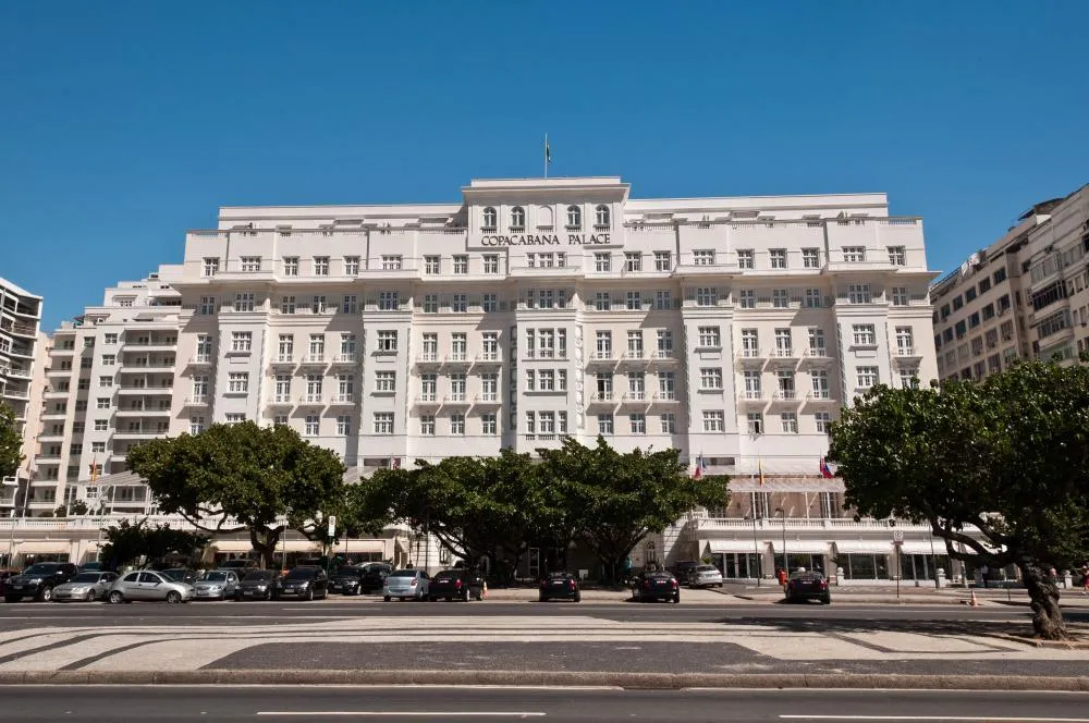 COPACABANA PALACE: SÍMBOLO DE GLAMOUR À BEIRA-MAR