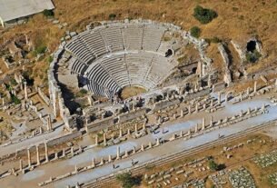 Na Turquia, Éfeso é um local essencial em qualquer roteiro
